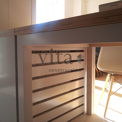 Detalle cubre radiador lacado