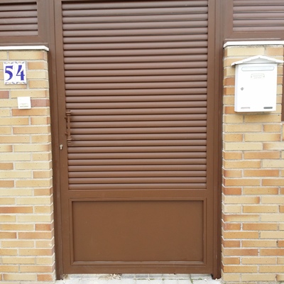 Puerta peatonal
