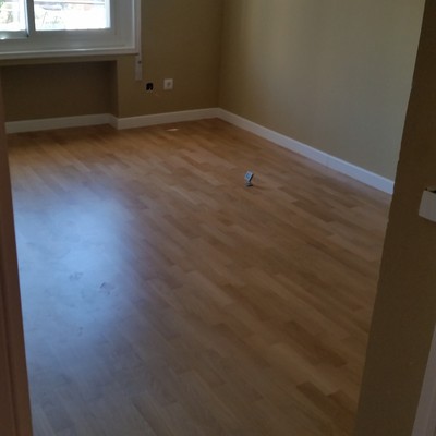 barnizar parquet