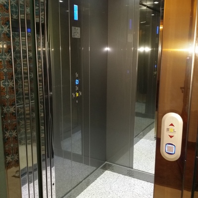 INSTALACIÓN ASCENSOR VIVIENDA UNIFAMILIAR - MURCIA