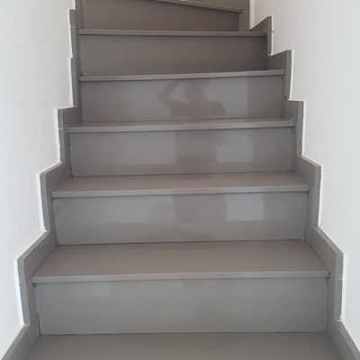 Escaleras.
