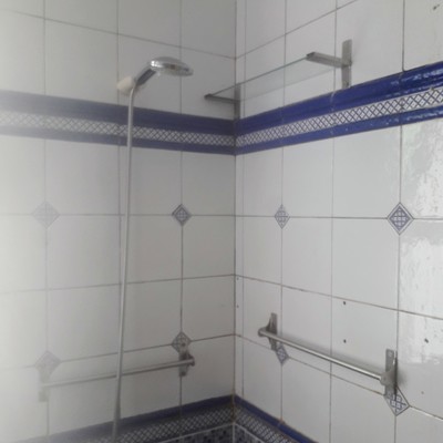 Cojederos para ingreso a ducha