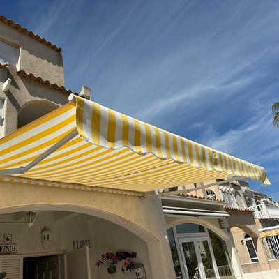 Toldo brazo extensible