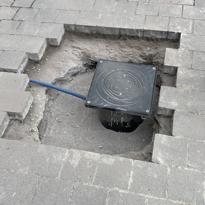 Obra civil bolardo enterrado