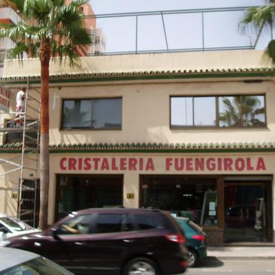 Pintura fachada cristalería fuengirola