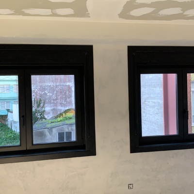 Ventana de pvc negra monoblock