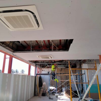 INSTALACIÓN DE TECHOS DESMONTABLES