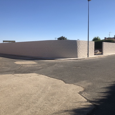 Construcción de Muro en Salamanca(El salinar)