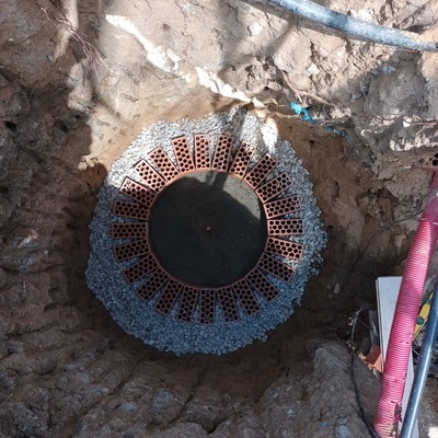 Construcción de pozo de registro