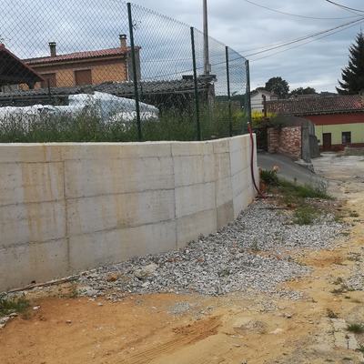 Suministro y colocación de malla simple torsión