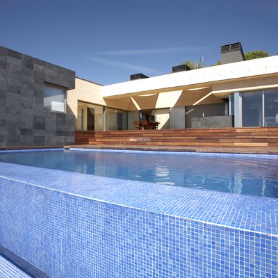 Piscina debordante