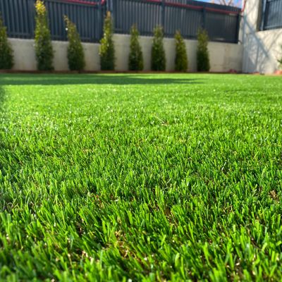 Primer plano cesped artificial premium