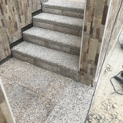 Escaleras baldosa
