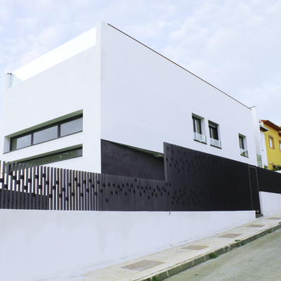 Vivienda Minimalista en Pto. de la Torre - Jacobina
