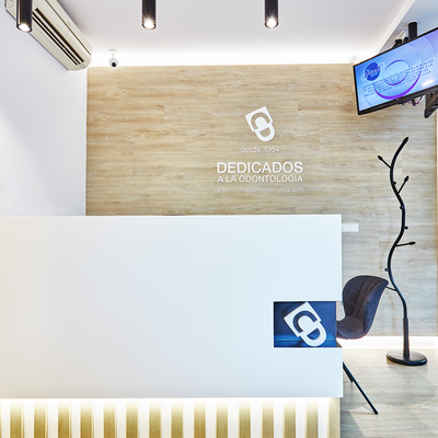 Clínica dental en la plaza Doctor Jose Mongrell 6, Cullera