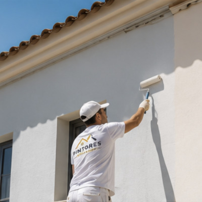 Reparación de paredes y pintura exterior en Sevilla