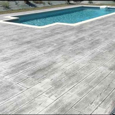 piscina y hormigon impreso