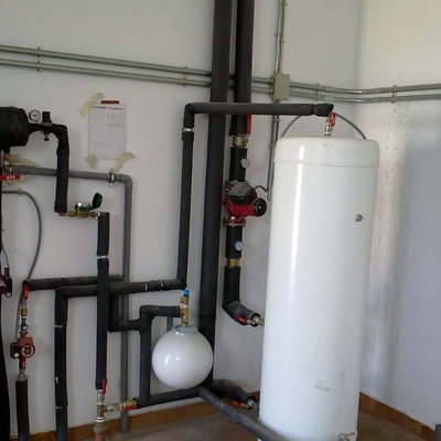 acumulador de agua caliente