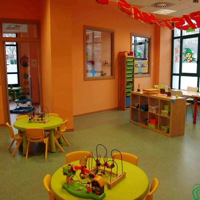 Amplios espacios de las aulas del inmueble en Utebo (Zaragoza)