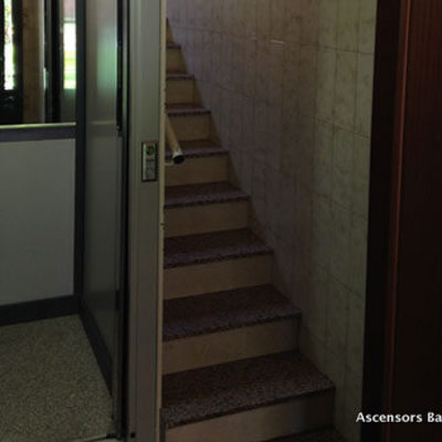 Ascensor en espacio reducido