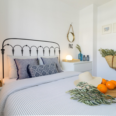 Dormitorio | Bajo Costa Brava | by Carmela Cebrián