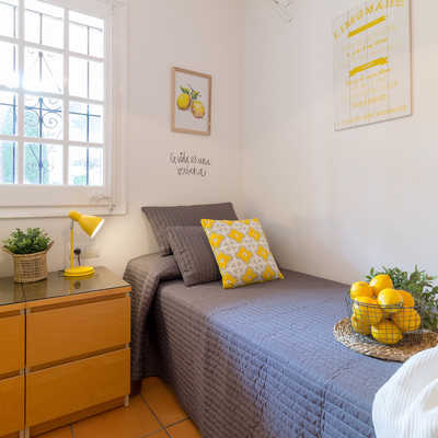 Dormitorio | Bajo Costa Brava | by Carmela Cebrián