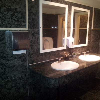 baño de restaurante