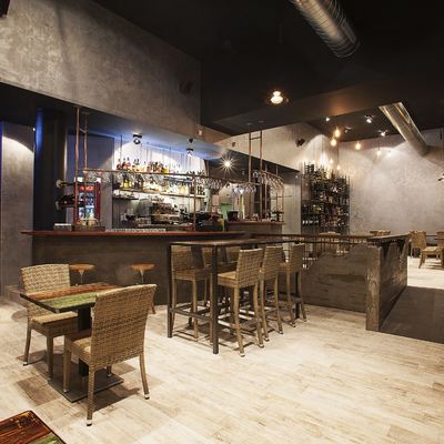 bar