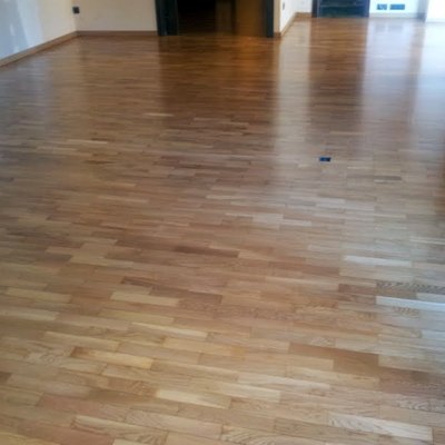 Colocación de parquet de roble encolado
