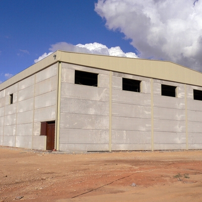 Construccion Bodega en Las Mesas (Cuenca)