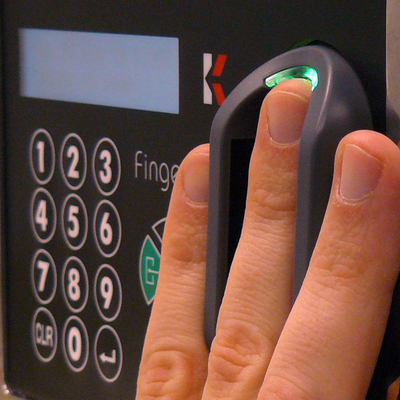 CONTROL DE ACCESOS