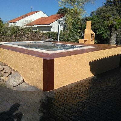 Piscina elevada
