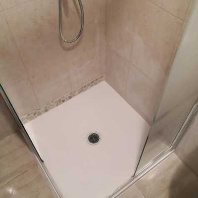 Instalación plato de ducha y mompara