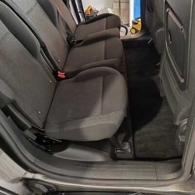 Limpieza interior después de transportar mascotas