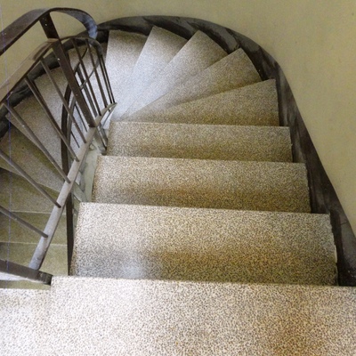 Tramo de escalera    (después)