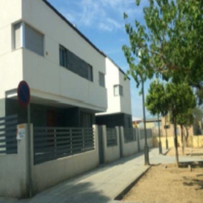 Unifamiliar