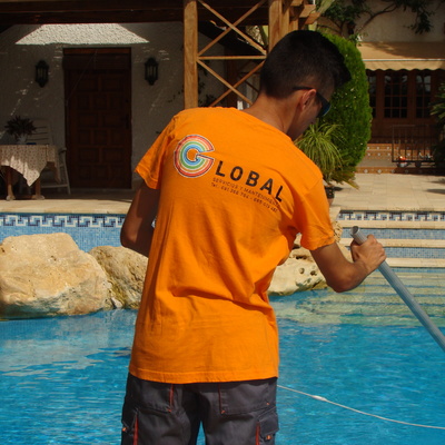 PISCINAS