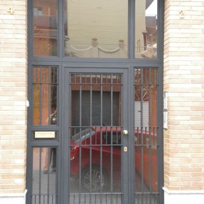Puerta comunidad