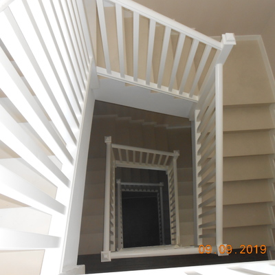 ESCALERA INTERIOR