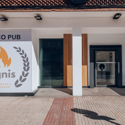 Diseño de fachada local