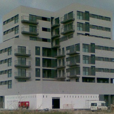Edificio de 30 viviendas y Bajo Local en Sagunto