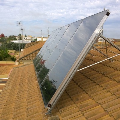 Sistema Solar para agua caliente y calefacción