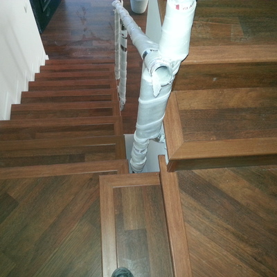 escalera forrada