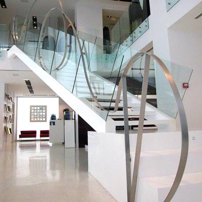 ESCALERA METALICA