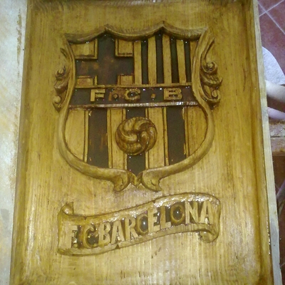 ESCUDO EN MADERA DEL BARCELONA