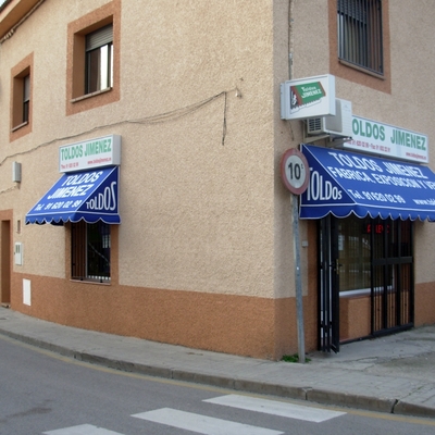 EXPOSICION Y TIENDA 