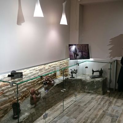 Interior Tienda Moda hombre Rasil en Ávila