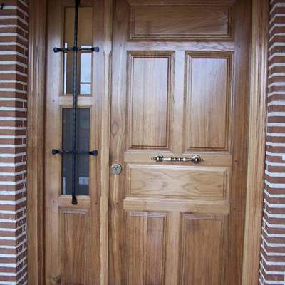 Puerta de.entrada a medida