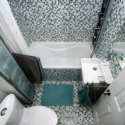 Baño pequeño pero muy bien distribuido  con bañera 