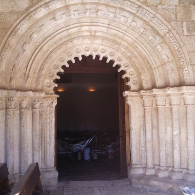 RESTAURACIÓN DE PORTICOS ROMANICOS